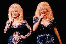 Sandy Anderson sings with the Real Dolly Parton